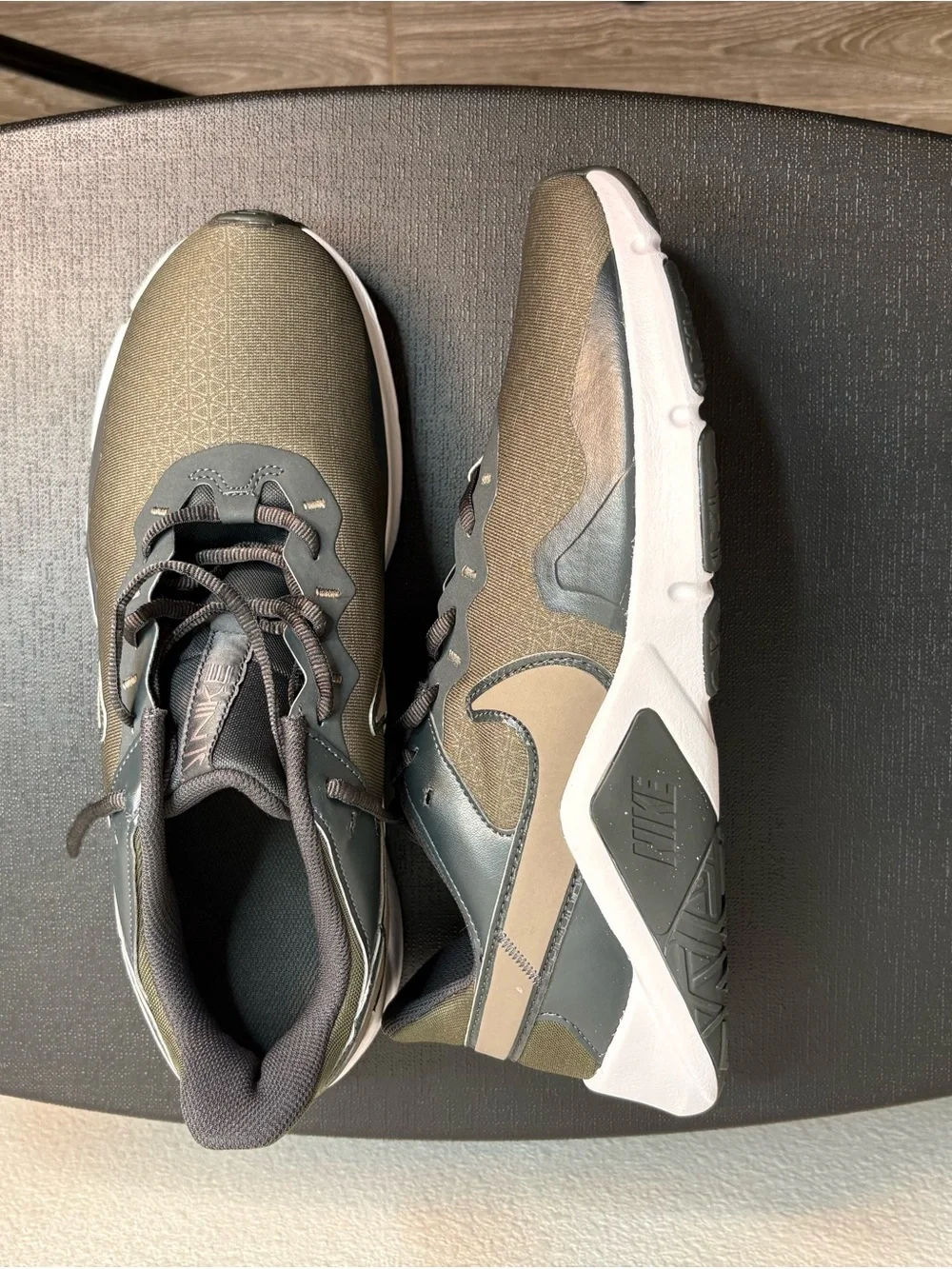Nike Legend Essential 2 CQ9356 - 330 Cargo Khaki Size 11 Running Shoes